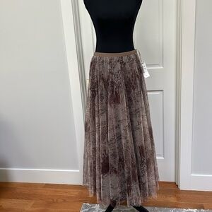 Aris Chocolate Brown Apparel